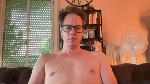 Snapshot of jackyxe chatting on 07/17/26, 05:47 jackyxe online show from 07/17/26, 05:47