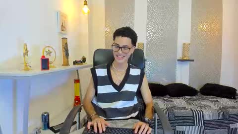 Snapshot of jacob_blackwell chatting on 11/19/25, 08:20 jacob_blackwell online show from 11/19/25, 08:20