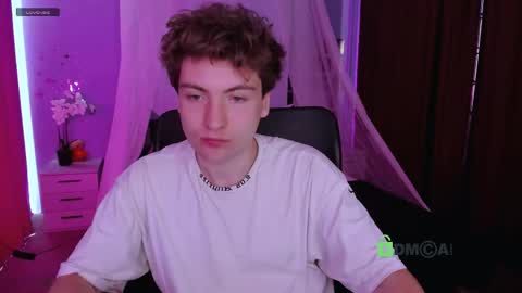 Snapshot of jacob_dark_ chatting on 04/18/26, 08:51 Jacob online show from 04/18/26, 08:51