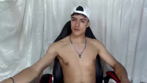 Snapshot of jacobbakerr chatting on 11/19/25, 04:34 Jacobbakerr online show from 11/19/25, 04:34