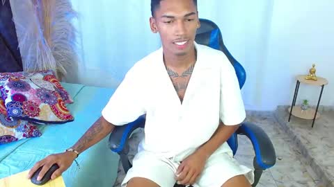 Snapshot of jacobcum18 chatting on 05/16/26, 02:05 jacobcum18 online show from 05/16/26, 02:05