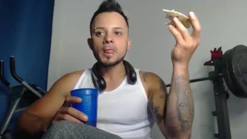 Snapshot of jacobjamess chatting on 01/29/25, 02:30 jacobjamess online show from 01/29/25, 02:30