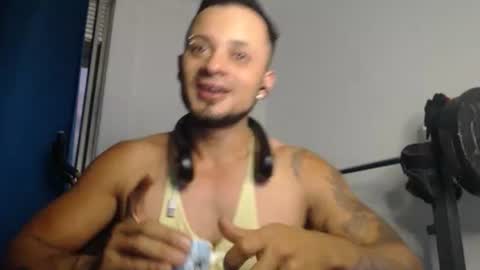 Snapshot of jacobjamess chatting on 02/04/25, 11:27 jacobjamess online show from 02/04/25, 11:27