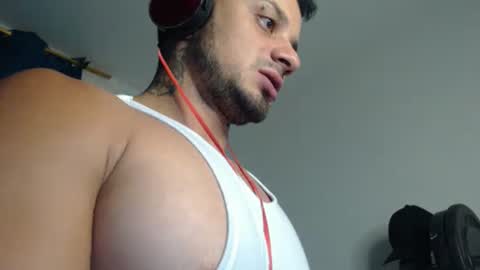 Snapshot of jacobjamess chatting on 02/26/25, 12:38 jacobjamess online show from 02/26/25, 12:38