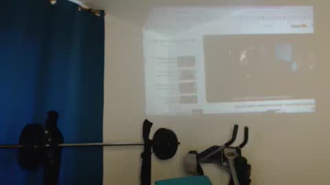 Snapshot of jacobjamess chatting on 12/16/25, 01:27 jacobjamess online show from 12/16/25, 01:27