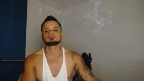 Snapshot of jacobjamess chatting on 12/18/25, 04:40 jacobjamess online show from 12/18/25, 04:40