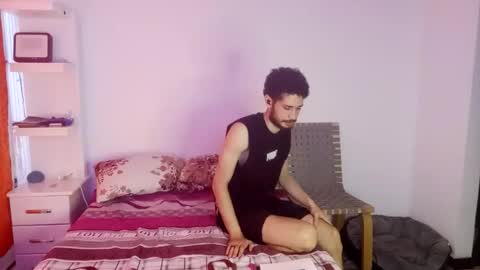 Snapshot of jacobmurphy2103 chatting on 11/06/25, 06:20 JACOB ROBIN online show from 11/06/25, 06:20