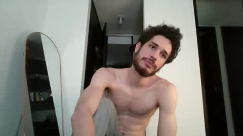 Snapshot of jacobmurphy2103 chatting on 12/05/25, 03:52 JACOB ROBIN online show from 12/05/25, 03:52