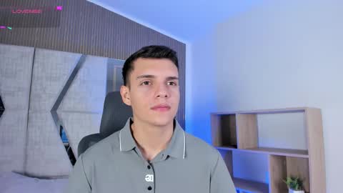 Snapshot of jacobrobeerts chatting on 12/17/25, 07:42 Jacob online show from 12/17/25, 07:42