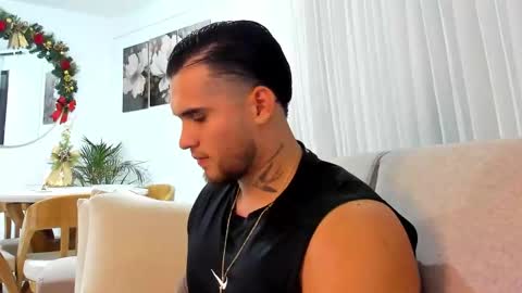 Snapshot of jacobsthorm chatting on 12/18/25, 04:18 jacobsthorm online show from 12/18/25, 04:18