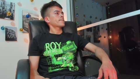 Snapshot of jacobstones_ chatting on 12/05/24, 12:19 JACOB STONES online show from 12/05/24, 12:19