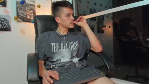 Snapshot of jacobstones_ chatting on 12/07/24, 01:03 JACOB STONES online show from 12/07/24, 01:03