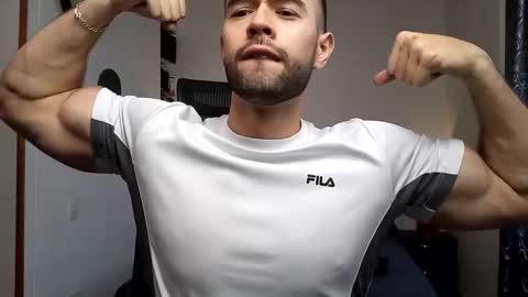 Snapshot of jacobt77 chatting on 01/18/25, 10:28 Jacob online show from 01/18/25, 10:28