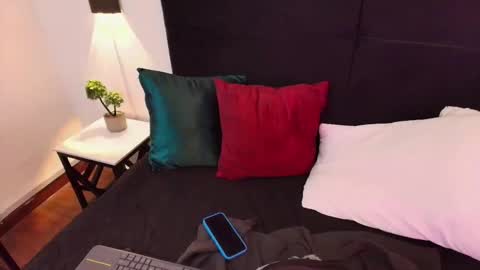 jacovelvet online show from 02/09/26, 01:04