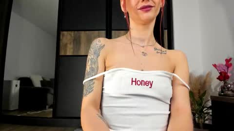 Snapshot of jacquelinehex chatting on 02/04/26, 03:12 Jacqueline online show from 02/04/26, 03:12