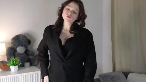 Grace online show from 01/16/26, 01:26