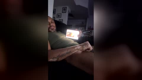 jacuzzi_b online show from 03/18/26, 09:45