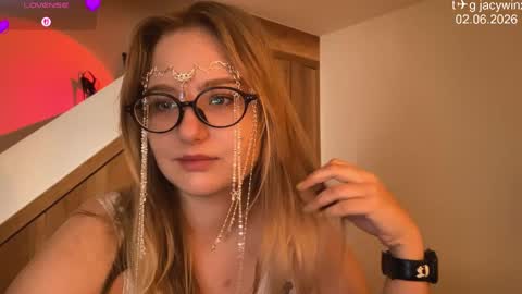 Snapshot of jacywinslat chatting on 06/03/26, 04:04 jacywinslat online show from 06/03/26, 04:04
