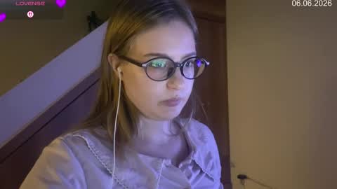 Snapshot of jacywinslat chatting on 06/06/26, 03:39 jacywinslat online show from 06/06/26, 03:39