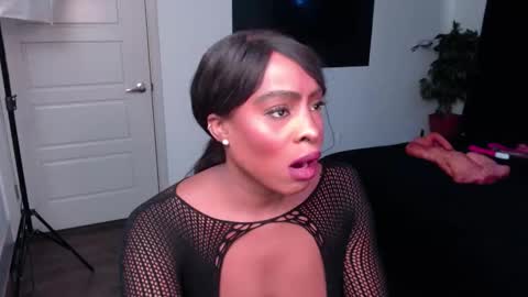 Jade online show from 11/06/25, 08:10