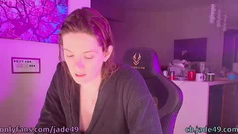 Snapshot of jade49 chatting on 04/07/26, 12:44 Jade49 online show from 04/07/26, 12:44
