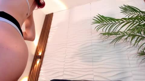 Snapshot of jade__20 chatting on 03/25/26, 02:45 Jade online show from 03/25/26, 02:45