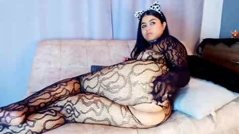  Jade Brunete  online show from 10/18/25, 08:53