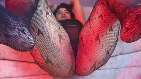 Snapshot of jade_brunnette chatting on 04/30/26, 08:48 Jade Brunete online show from 04/30/26, 08:48