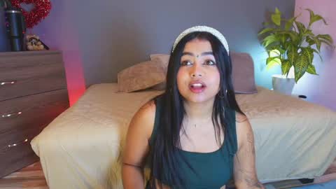 Snapshot of jade_brunnette chatting on 05/12/26, 08:50 Jade Brunete online show from 05/12/26, 08:50