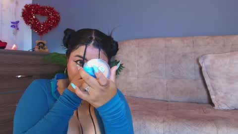 Snapshot of jade_brunnette chatting on 05/14/26, 08:26 Jade Brunete online show from 05/14/26, 08:26
