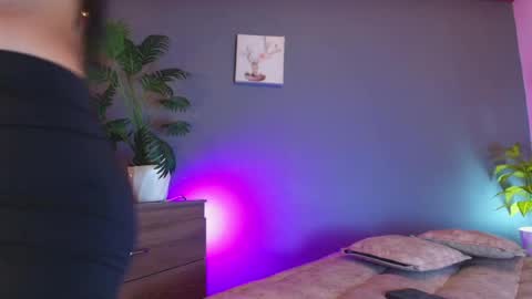Snapshot of jade_brunnette chatting on 05/15/26, 08:38 Jade Brunete online show from 05/15/26, 08:38