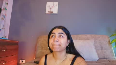 Snapshot of jade_brunnette chatting on 05/31/26, 08:21 Jade Brunete online show from 05/31/26, 08:21