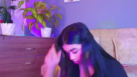 Snapshot of jade_brunnette chatting on 06/10/26, 08:30 Jade Brunete online show from 06/10/26, 08:30