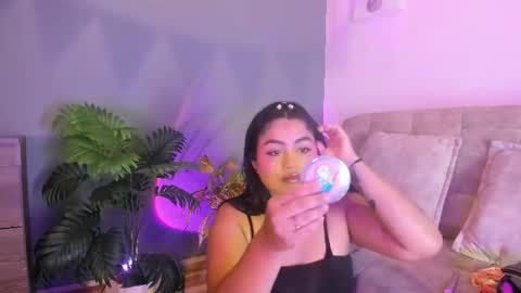 Snapshot of jade_brunnette chatting on 06/15/26, 08:22 Jade Brunete online show from 06/15/26, 08:22