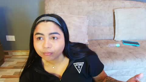 Snapshot of jade_brunnette chatting on 07/18/26, 08:01 Jade Brunete online show from 07/18/26, 08:01