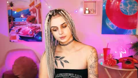 Snapshot of jade_castle chatting on 12/16/24, 04:27 jade_castle online show from 12/16/24, 04:27