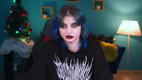 Snapshot of jade_castle chatting on 12/27/24, 07:40 jade_castle online show from 12/27/24, 07:40