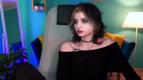 Snapshot of jade_castle chatting on 02/21/25, 08:29 jade_castle online show from 02/21/25, 08:29