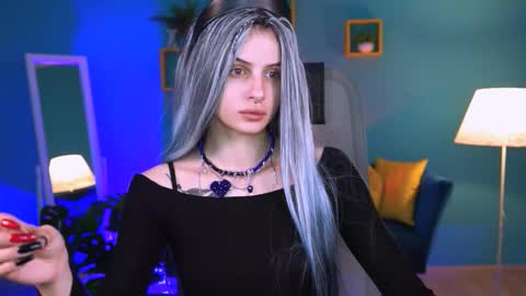 Snapshot of jade_castle chatting on 10/26/25, 05:19 jade_castle online show from 10/26/25, 05:19