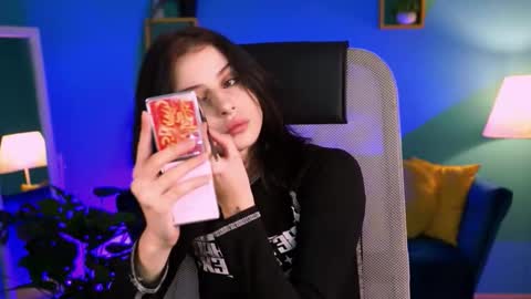 Snapshot of jade_castle chatting on 01/17/26, 04:33 jade_castle online show from 01/17/26, 04:33