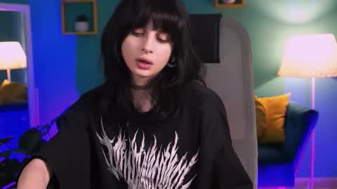 Snapshot of jade_castle chatting on 02/28/26, 05:03 jade_castle online show from 02/28/26, 05:03