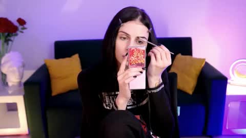 jade_castle online show from 03/18/26, 04:54