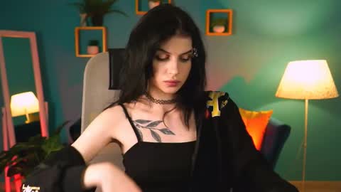 jade_castle online show from 04/18/26, 05:39