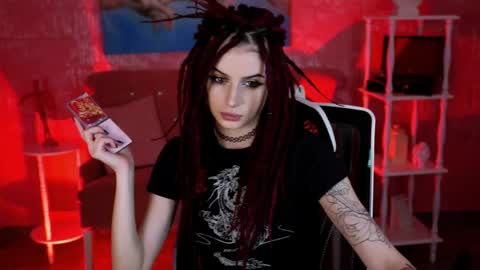 Snapshot of jade_castle chatting on 05/11/26, 04:48 jade_castle online show from 05/11/26, 04:48