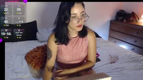 jade_evergreen_99 online show from 08/03/26, 08:56