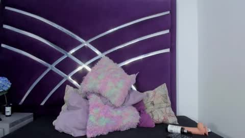 jade_ht online show from 04/29/26, 05:41