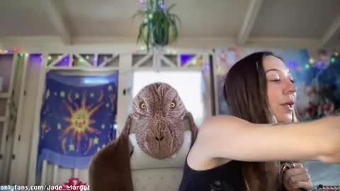 Snapshot of jade_margot chatting on 04/20/26, 02:47 Jade Margot online show from 04/20/26, 02:47