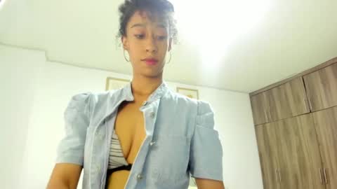 Jade smile online show from 09/24/25, 02:20