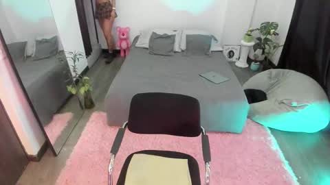 Snapshot of jade_porn chatting on 12/01/25, 11:37 Jade independent model online show from 12/01/25, 11:37