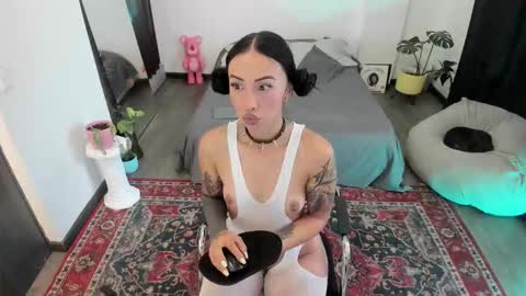 Jade  independent model online show from 01/09/26, 01:36